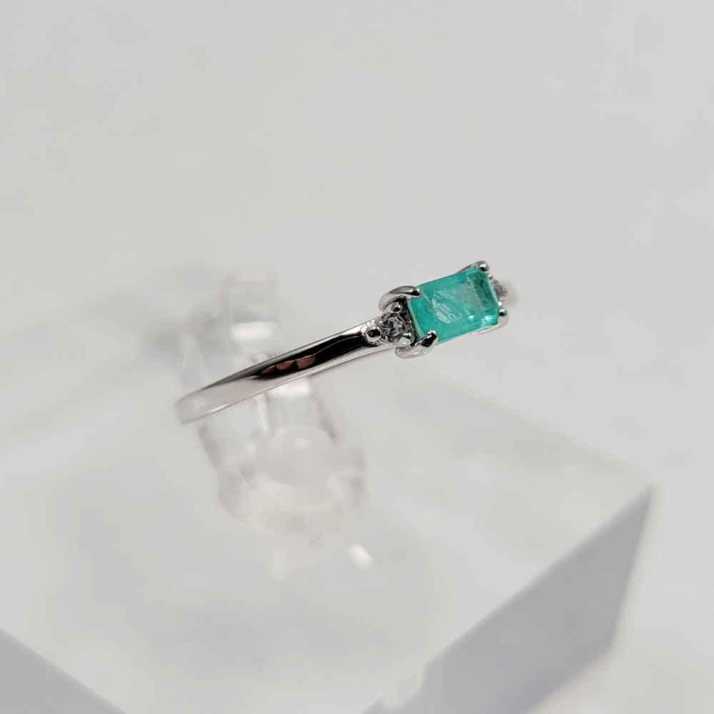 Sterling Silver Paraíba Tourmaline Ring - Picture 5 of 13